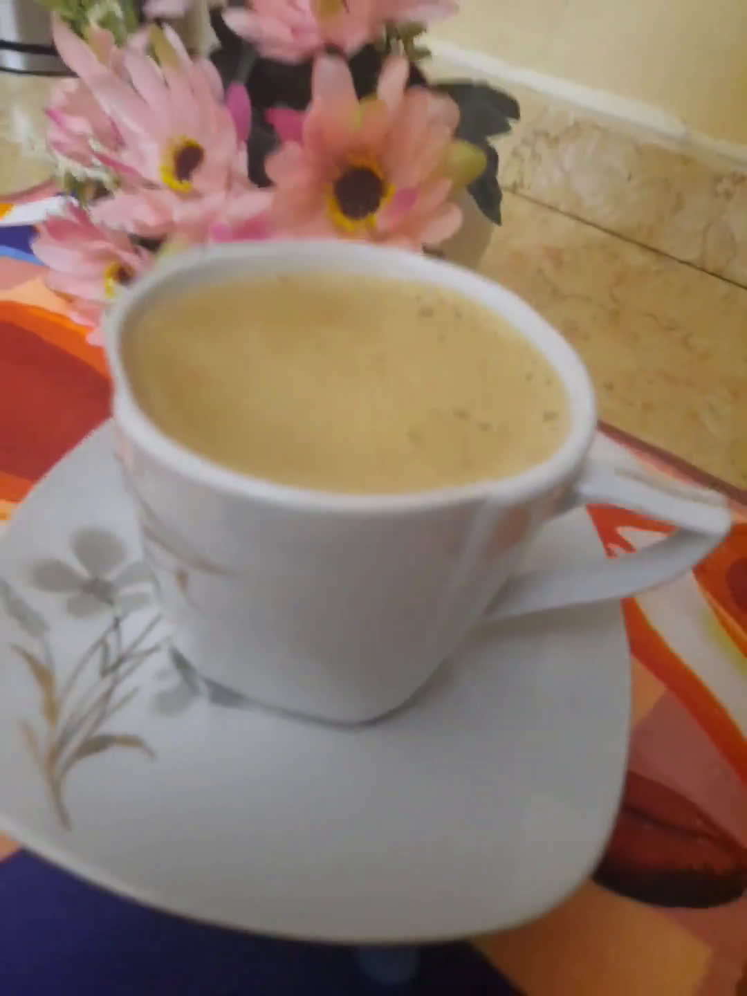 صورة لخطوة 3 من وصفة نيسكافي بالحليب المبخر ☕🥛