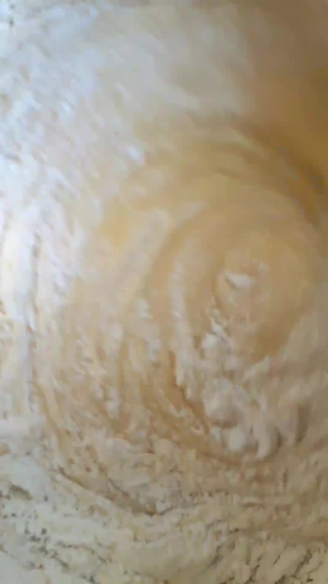 عکس مرحله 4 از دستور پای سیب بدون شیر با مارمالاد و سیب برش خورده 😉😋😍