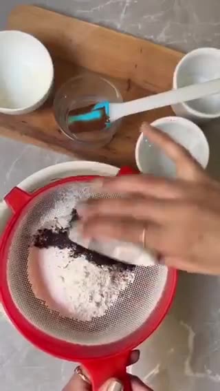 صورة لخطوة 2 من وصفة براونيز - Brownie bites