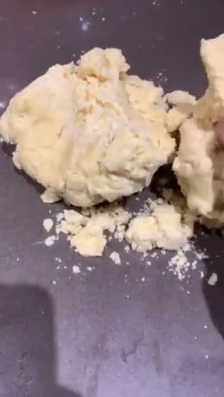 A picture of step 1 of Traditional American Apple Pie.