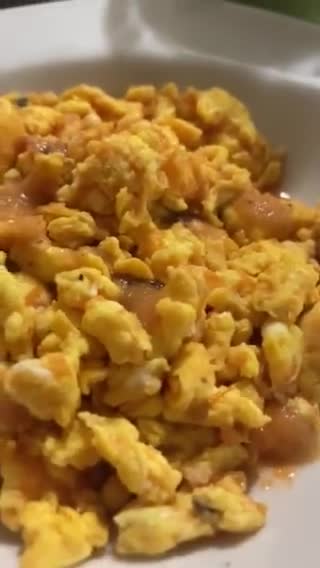 Foto del paso 5 de la receta: Huevos ahogados con Salsa de Jitomate 🥫