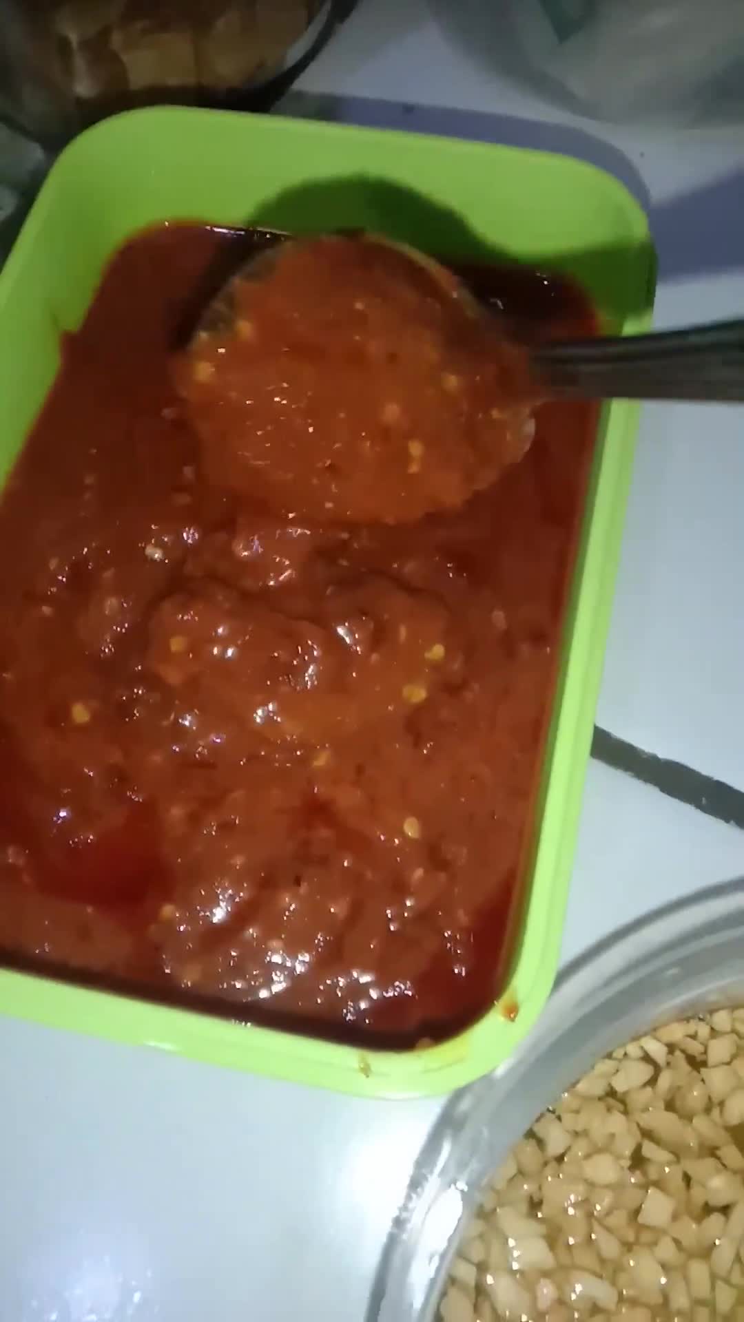 Foto langkah ke 5 dari resep Wonton pedas viral.