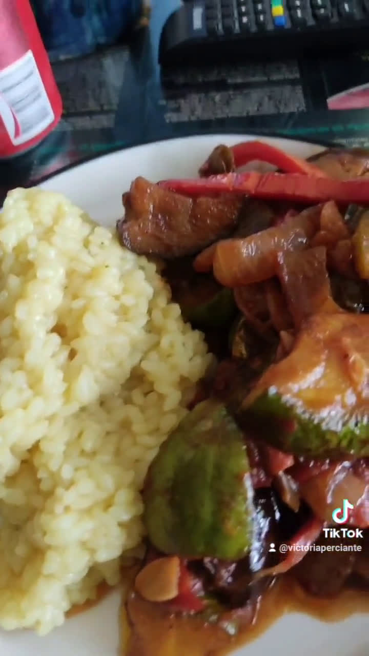 Foto del paso 6 de la receta: Caponata vegana con arroz (🌱)