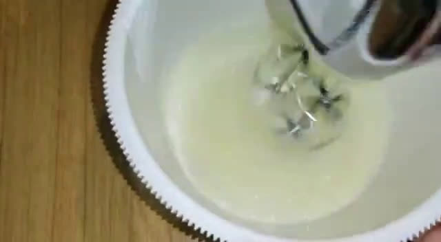 Foto langkah ke 3 dari resep 180. Cheddar Cheese Cake.