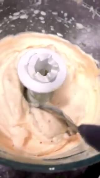 Foto del paso 1 de la receta: Helado de Banana Split Granizado 🍨