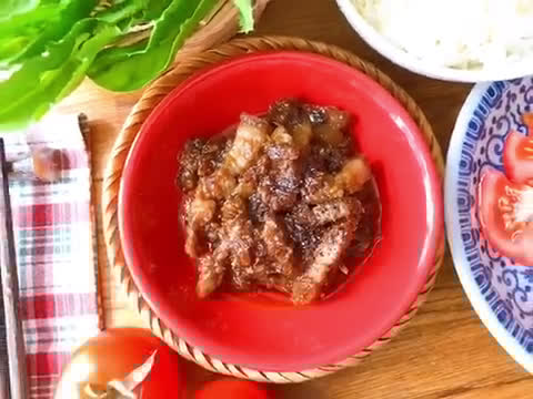 Hình bước làm 7 của món Thịt Ba Chỉ Xào Mắm Ruốc Huế