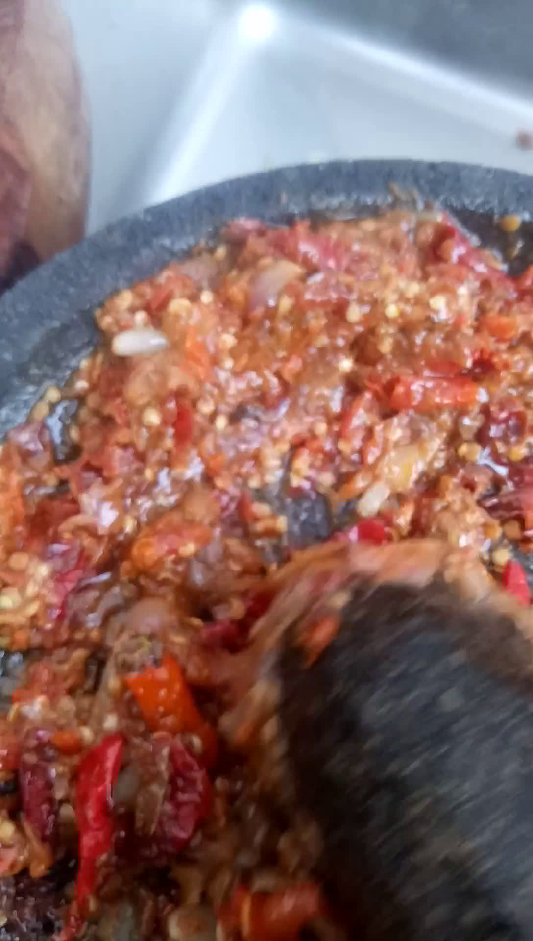 Foto langkah ke 1 dari resep Sambal matang ulek.