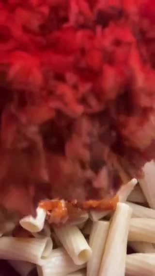 Foto del paso 4 de la receta: Tortelloni con pisto en conserva casera y atún