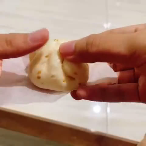 Hình bước làm 4 của món Bánh bao ngọt