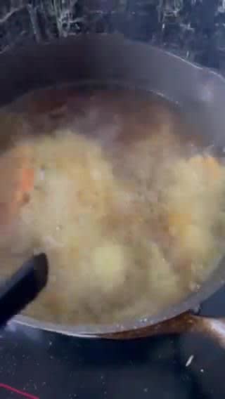 Gambar langkah 1 resipi Simple chicken tortilla wraps.