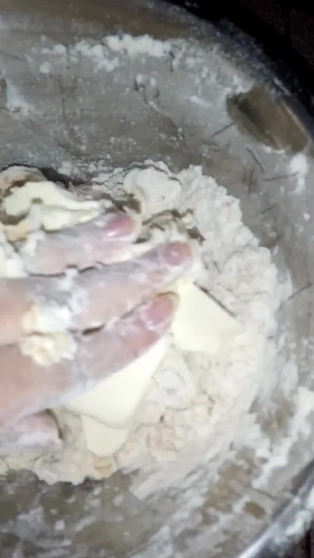Foto del paso 5 de la receta: Facturas fáciles con crema pastelera y membrillo
