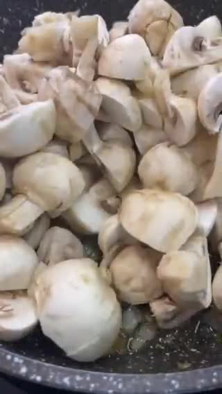 Фото кроку 2 до Жульєн 🧑‍🍳.