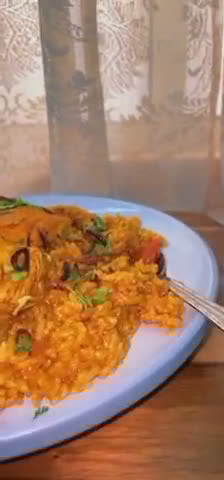 صورة لخطوة 4 من وصفة كبسة السمك بالطماطم
