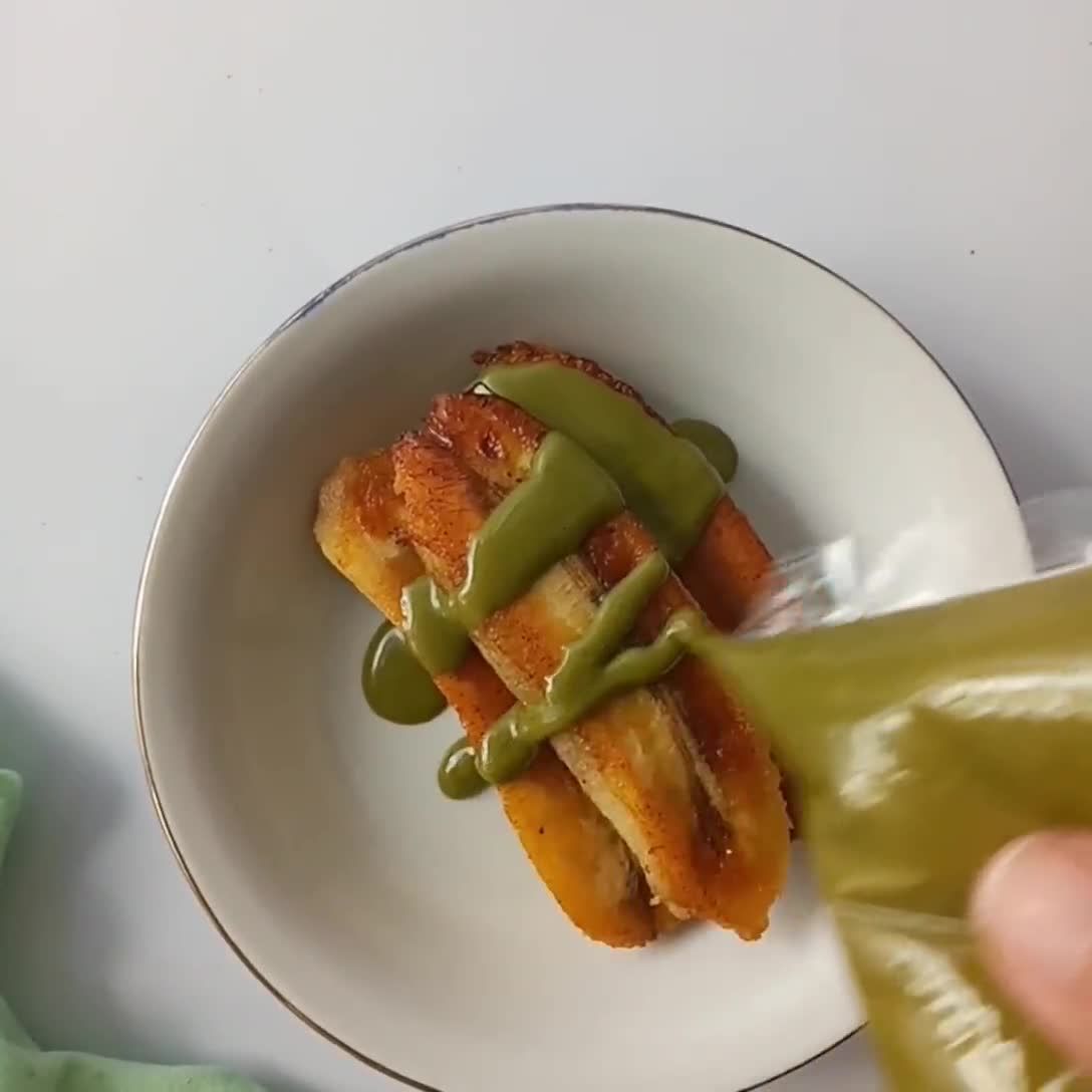 Foto langkah ke 2 dari resep Pisang Bakar Matcha.