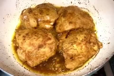 Foto del paso 2 de la receta: Pollo a la crema rápido 🍗