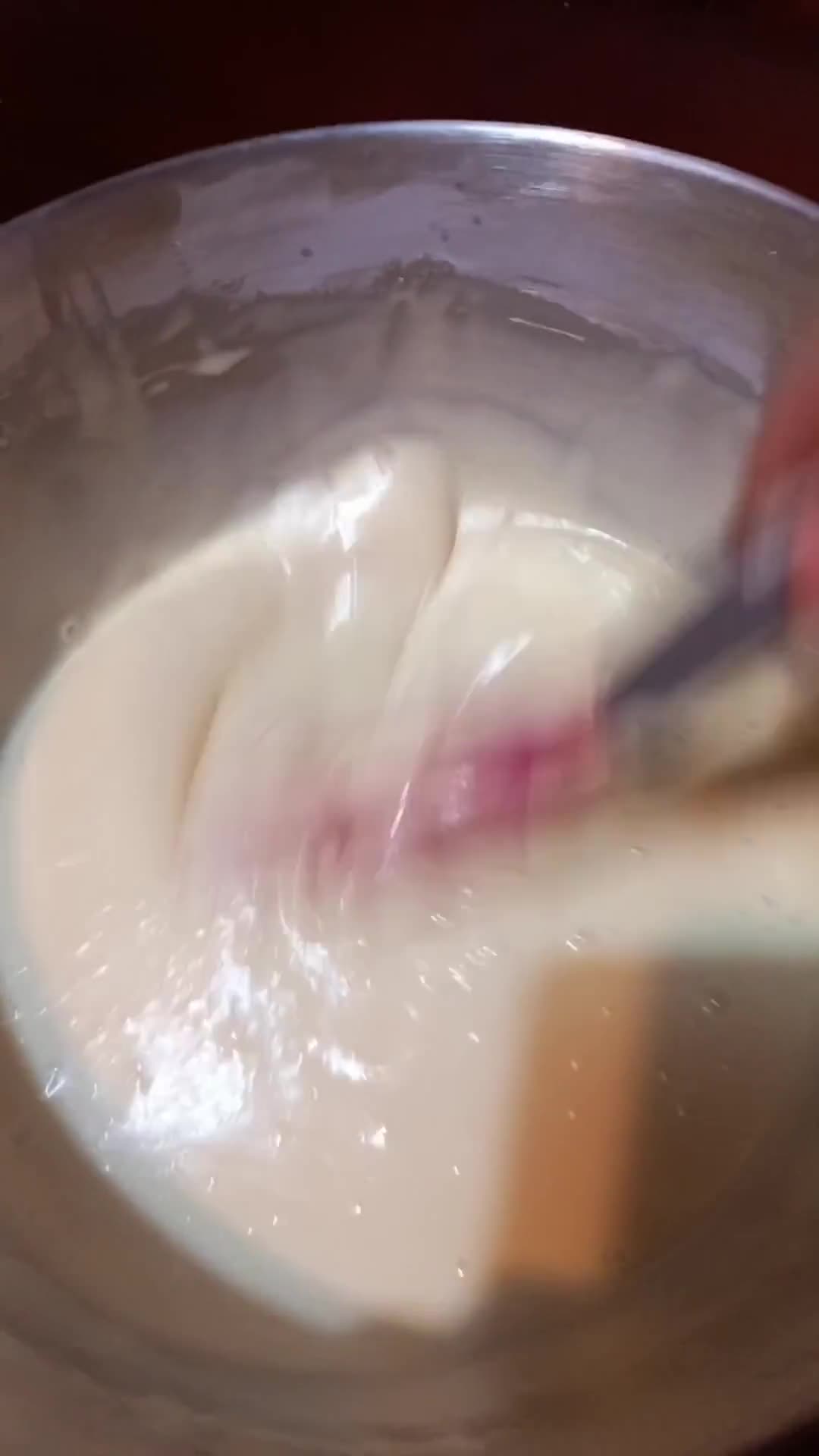 Foto del paso 3 de la receta: Bizcochuelo de Limón🍋 con Dulce de Leche🍯💞