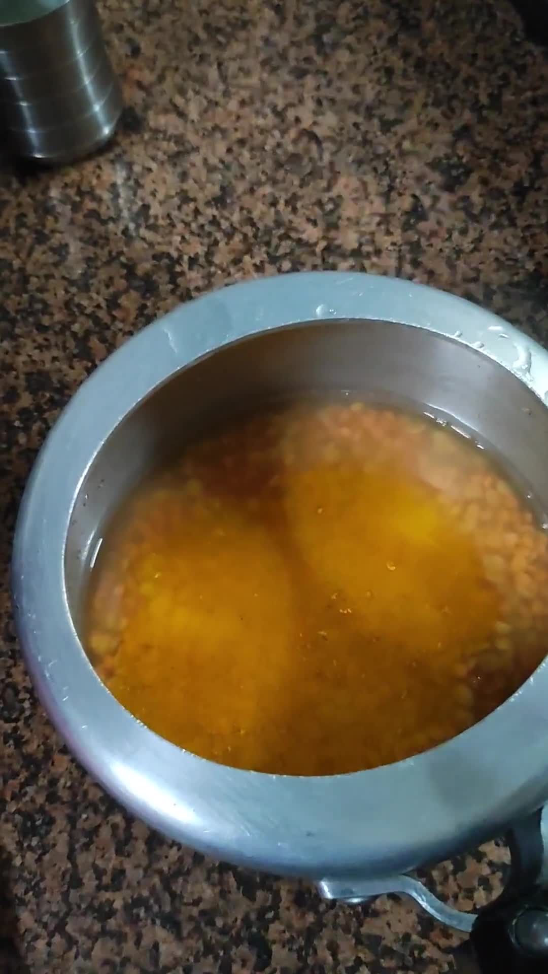 अरहर मसूर दाल तड़का (विद आउट अनियन, गार्लिक) रेसिपी चरण 2 फोटो