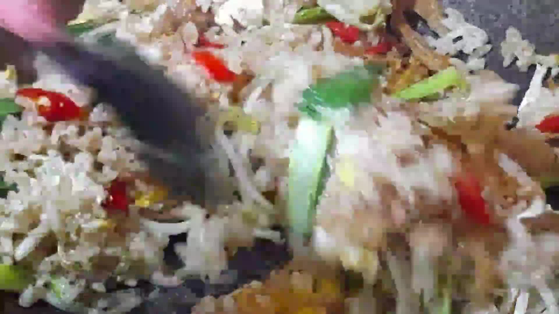 Foto langkah ke 3 dari resep Nasi goreng satset.