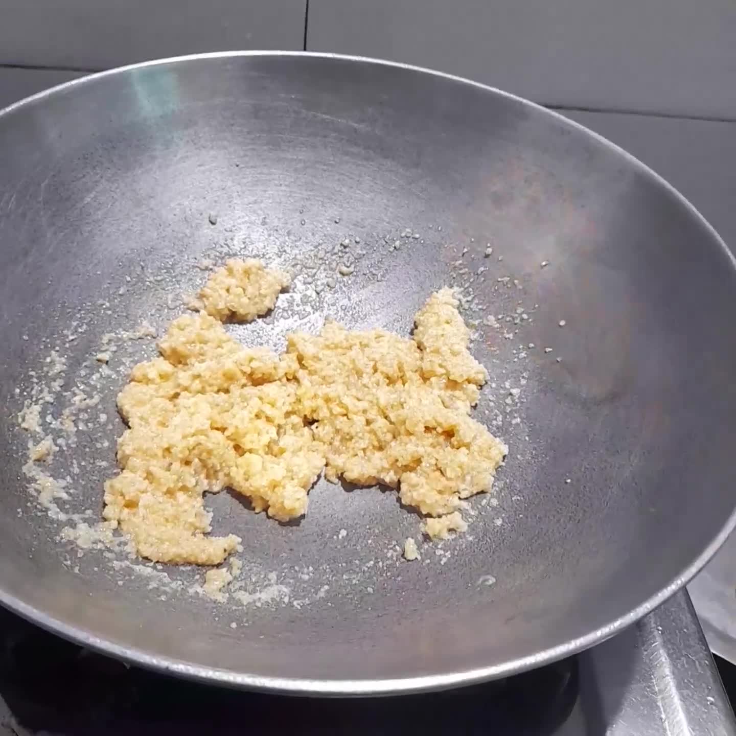तिल मावा लड्डू रेसिपी चरण 3 फोटो