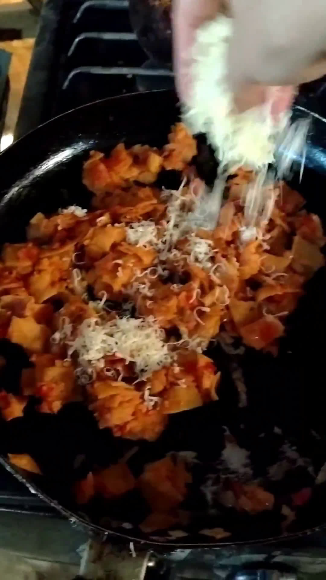 Foto del paso 5 de la receta: Chilaquiles a mi gusto