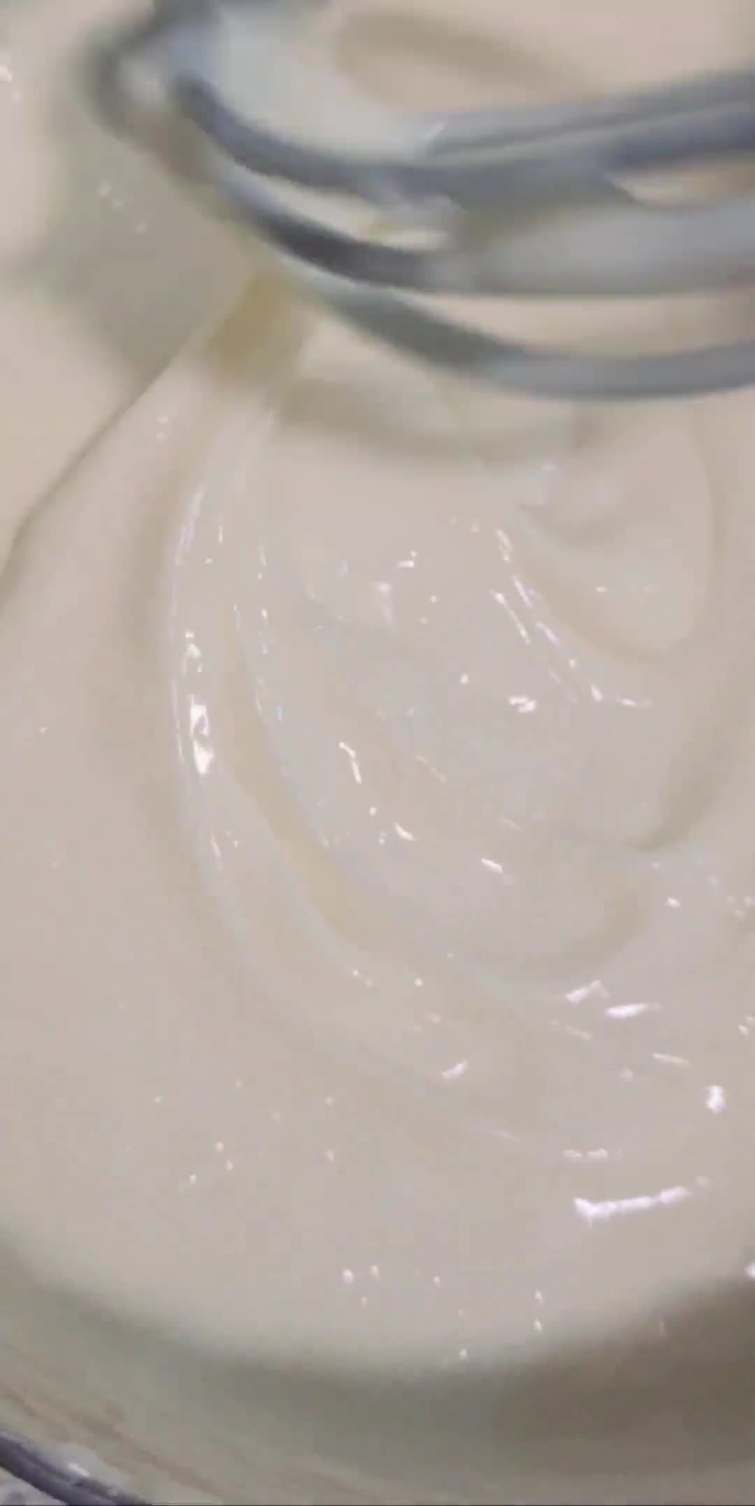 Foto langkah ke 4 dari resep Creamy Saus Mayo utk Salad buah.