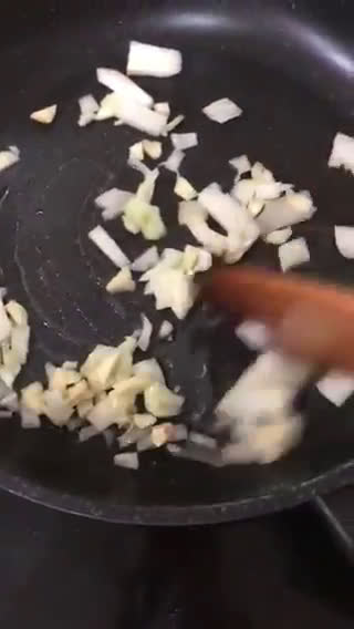Foto langkah ke 1 dari resep Ramyeon Korea ala resto.