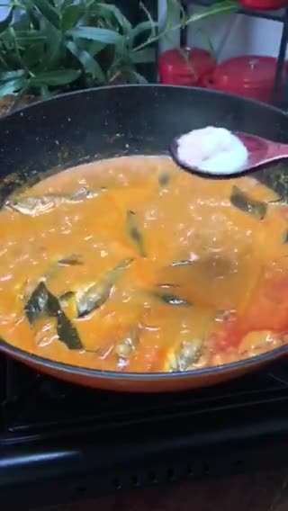 Gambar langkah 3 resipi Gulai Ikan Kembung.
