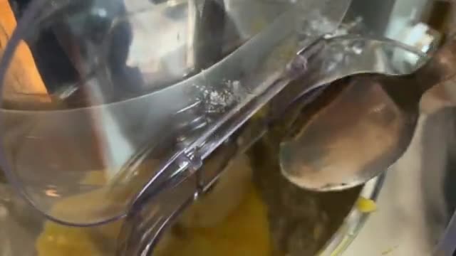 Foto del passaggio 2 della ricetta Biscotti cuore (Regno Unito)