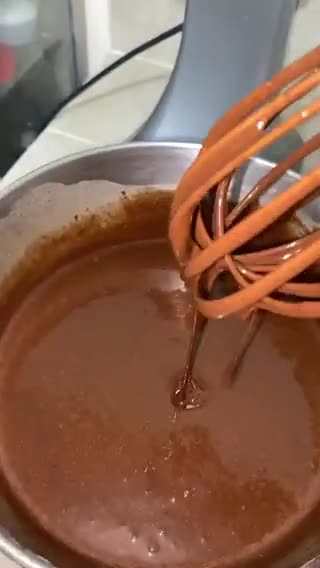 Foto del paso 3 de la receta: Torta de chocolate rellena de dulce de leche