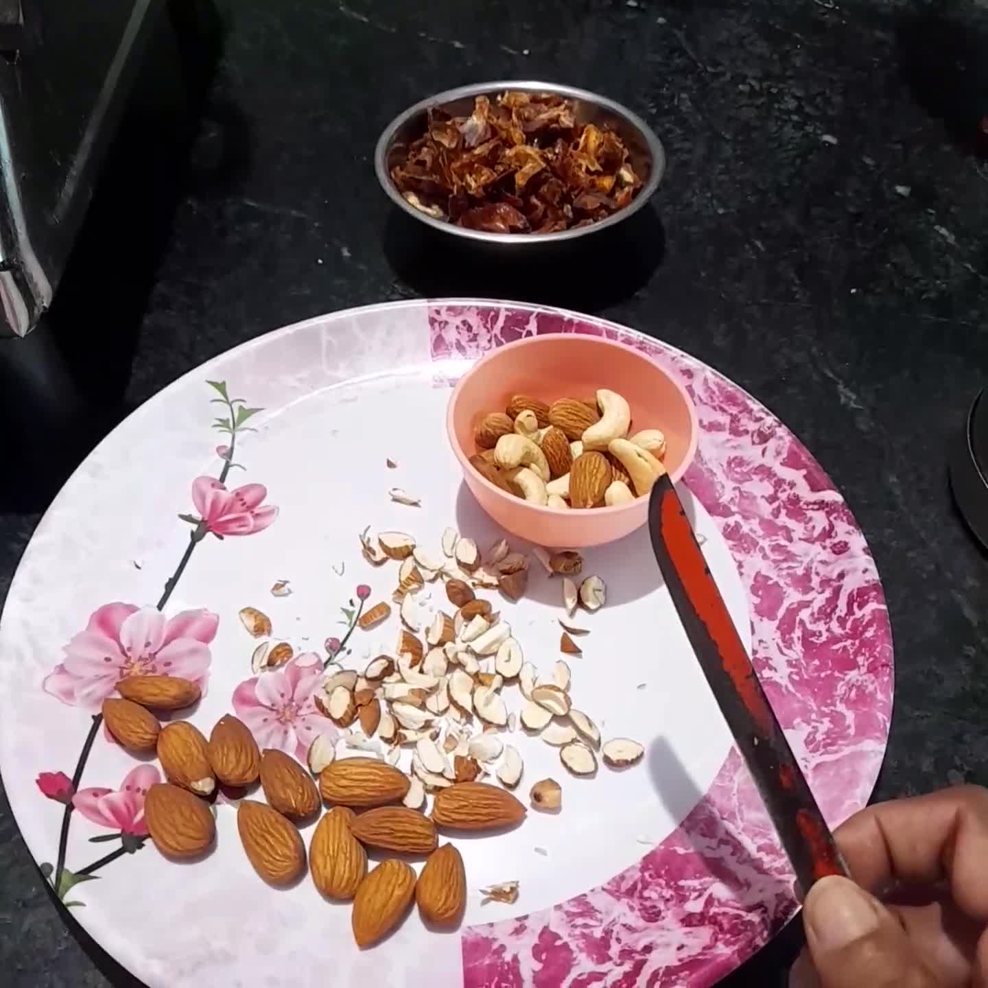 ड्राई फ्रूट्स लड्डू रेसिपी चरण 3 फोटो