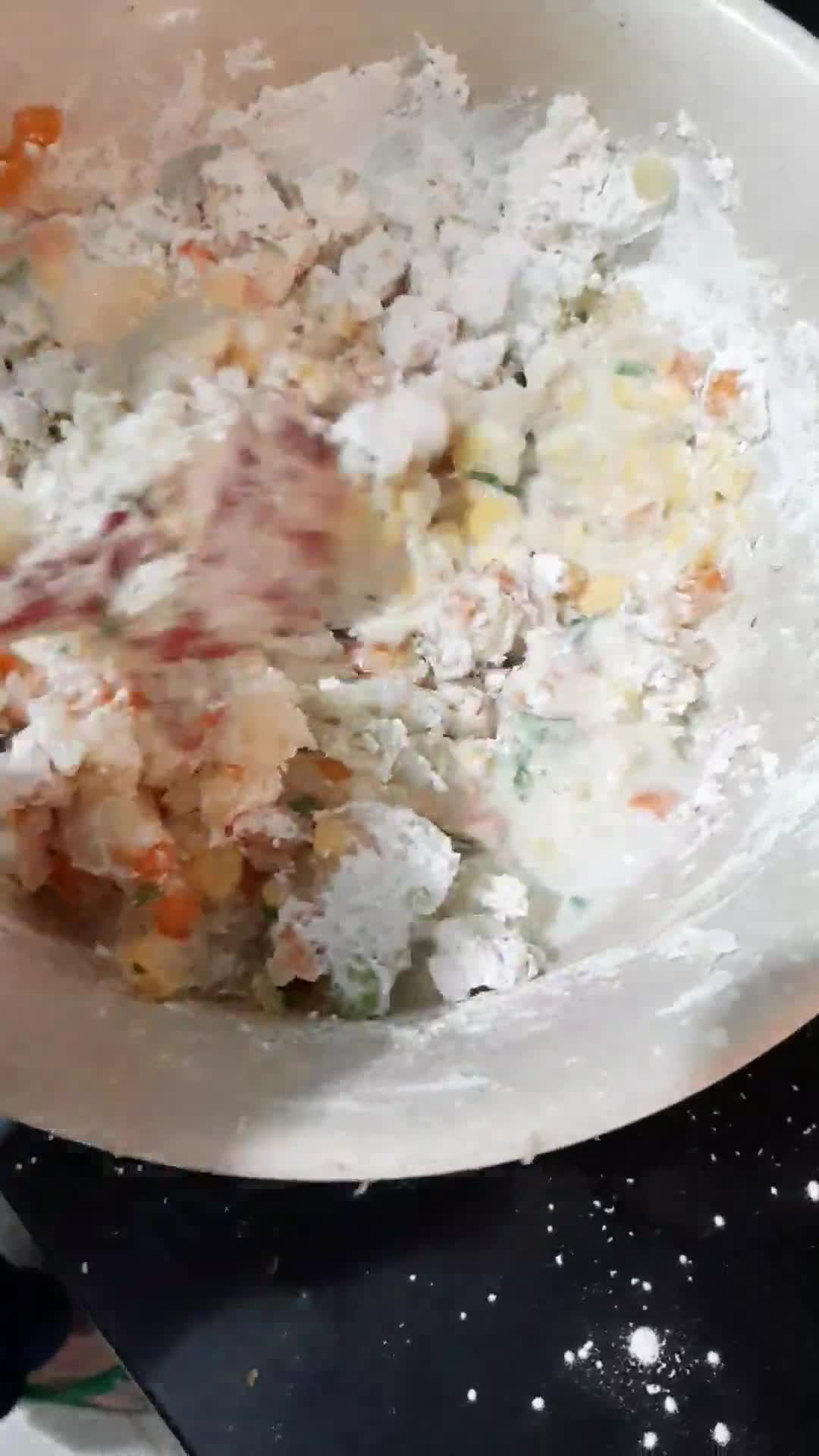 Foto langkah ke 3 dari resep Bola Bola Sayur Goreng.