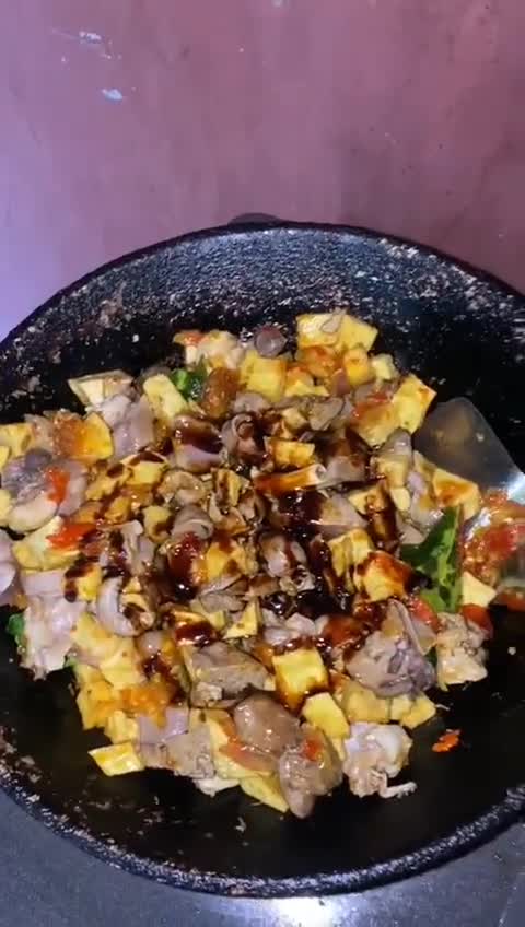 Foto langkah ke 5 dari resep Sambal Goreng Ati Ampela & Kentang.