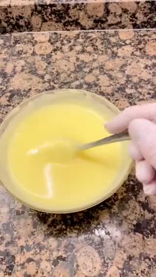 Foto del paso 2 de la receta: Pastel cuatro cuartos con manzana