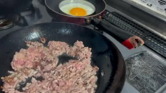とーちゃん特製カレーミンチ丼作り方2写真
