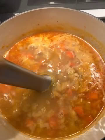 A picture of step 4 of White Bean Soup with Turkey, Kale, and Lemon.