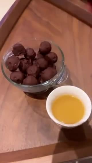 صورة لخطوة 3 من وصفة توت بالشوكولاتة #كيتو
