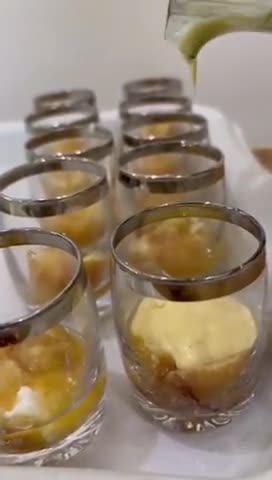 صورة لخطوة 2 من وصفة ترافيل المانجو🥭