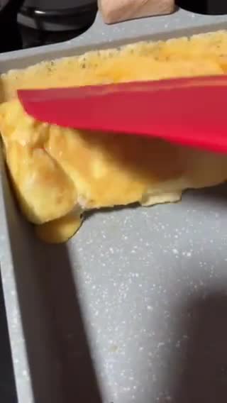 Foto del paso 8 de la receta: Tortilla casi japonesa, mmmm para bocadillos, con aire español
