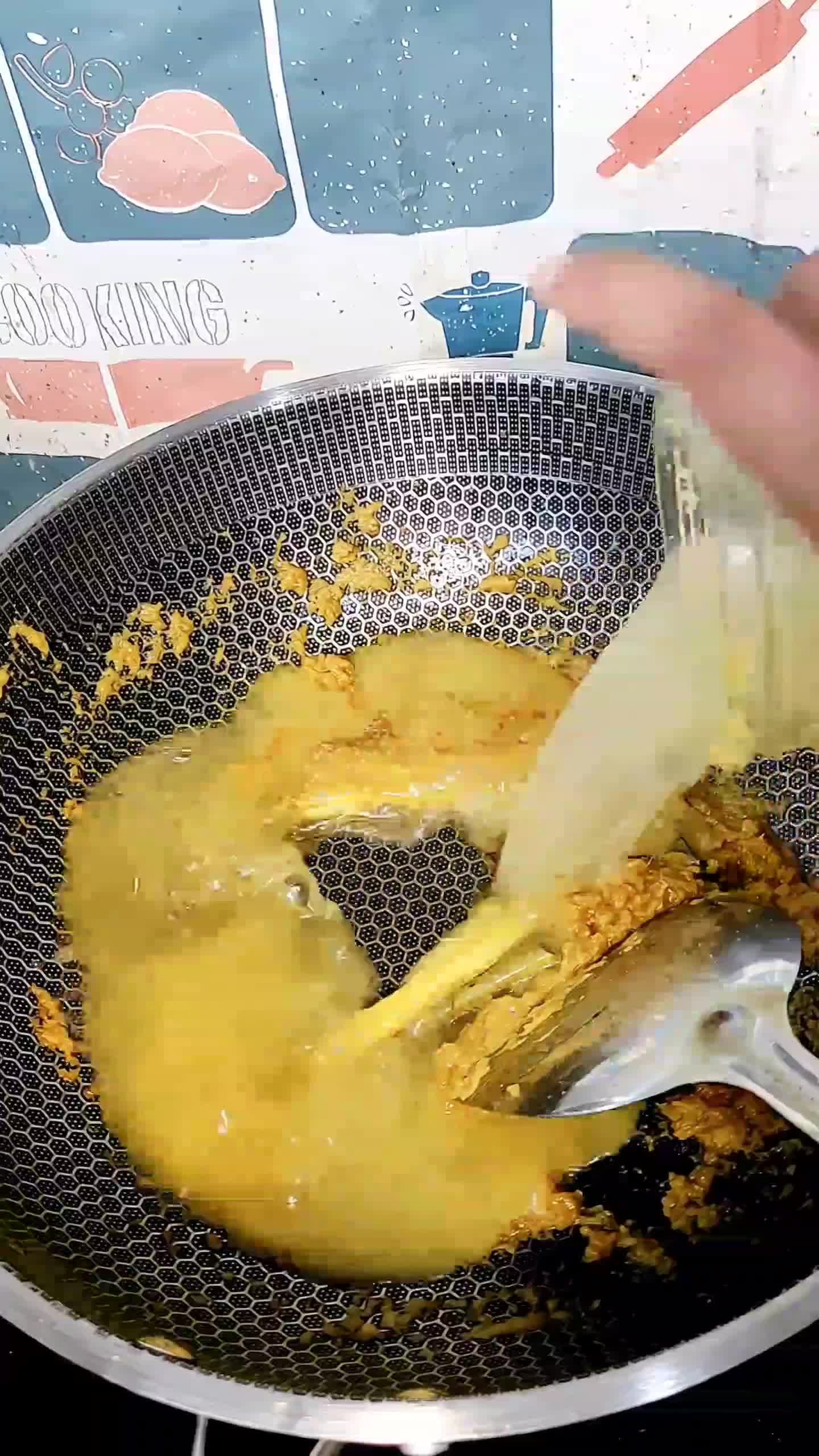 Foto langkah ke 3 dari resep Semur Tahu dan Telur.