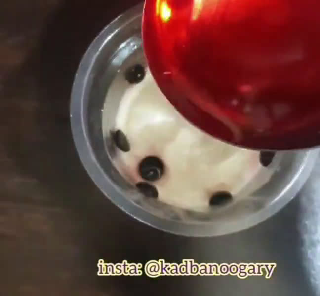 عکس مرحله 2 از دستور دسر یلدایی مدل هندوانه 🍉