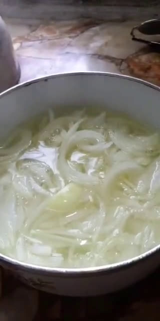Foto del paso 2 de la receta: Fugazzeta rellena🍕
