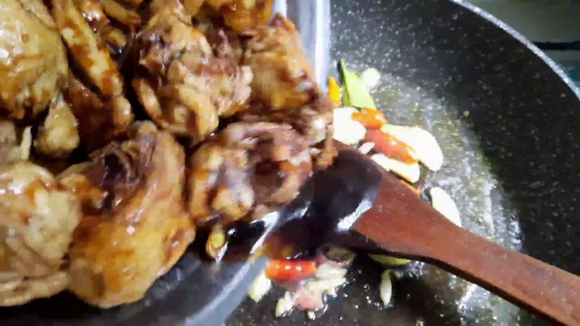 Foto langkah ke 4 dari resep 610. Ayam Mentega Praktis.
