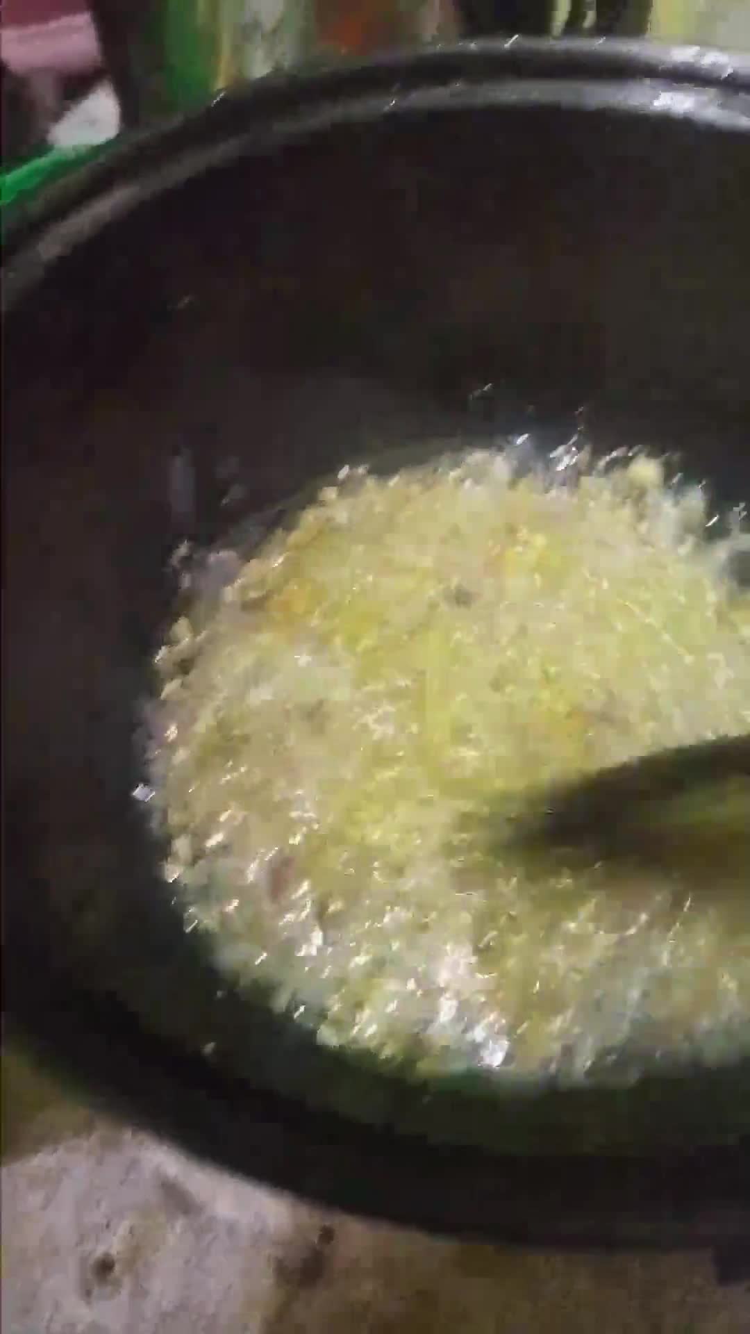 Foto langkah ke 6 dari resep Oseng Mercon Kacang Koro Ati Ampela.