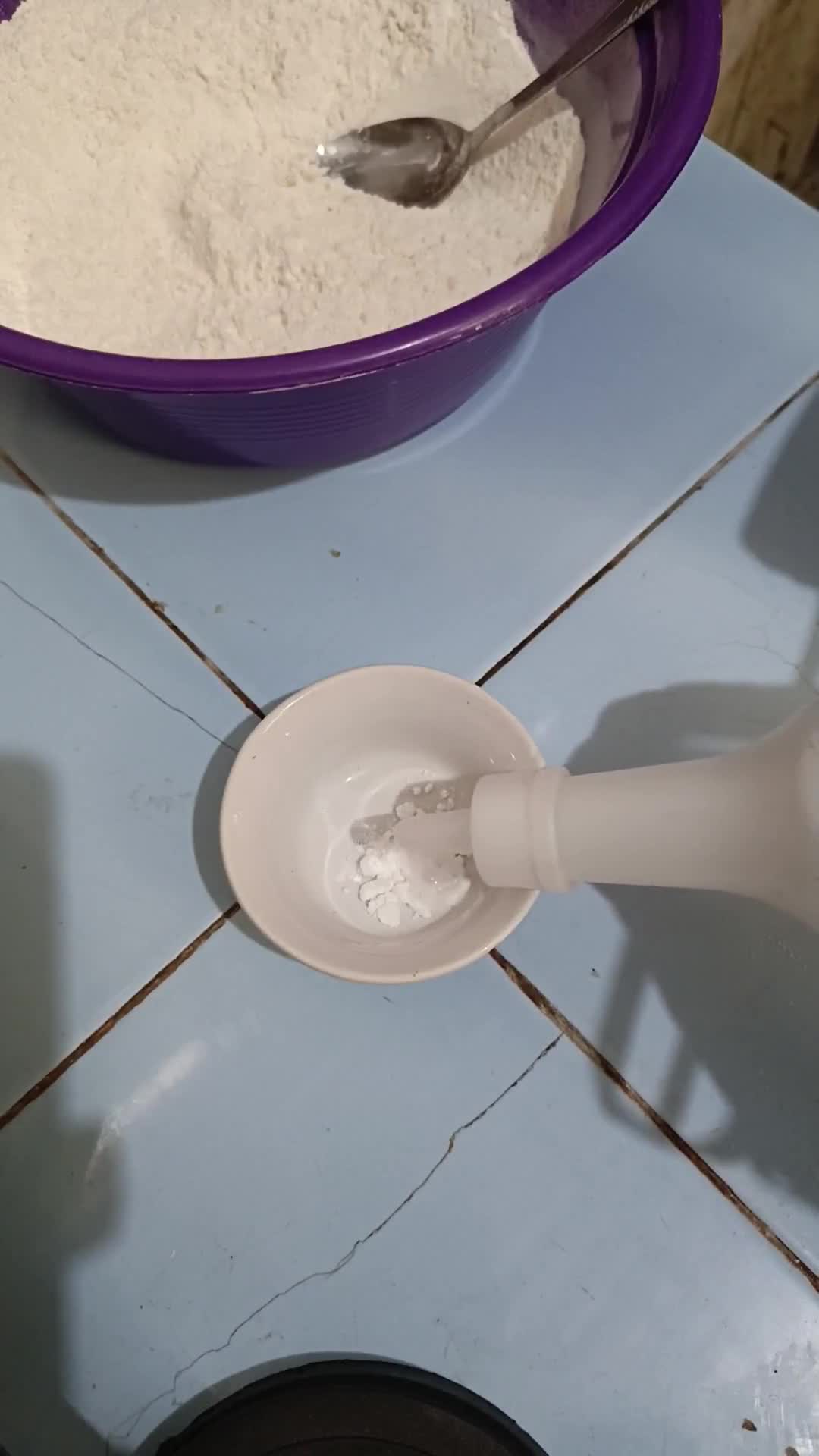 Foto langkah ke 5 dari resep Roti cokelat.