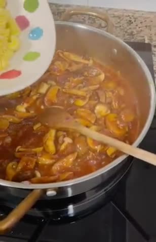 Foto del paso 8 de la receta: Pasta con setas 🍄‍🟫 🍄 🍄‍🟫 🍄 🇮🇹