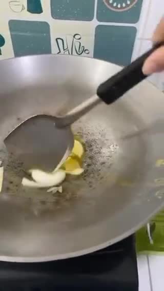 Foto langkah ke 3 dari resep Ayam Goreng Mentega.