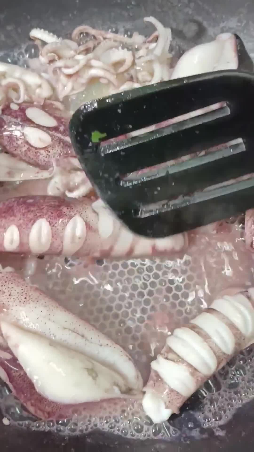Gambar langkah 1 resipi Sotong Ala Thai.