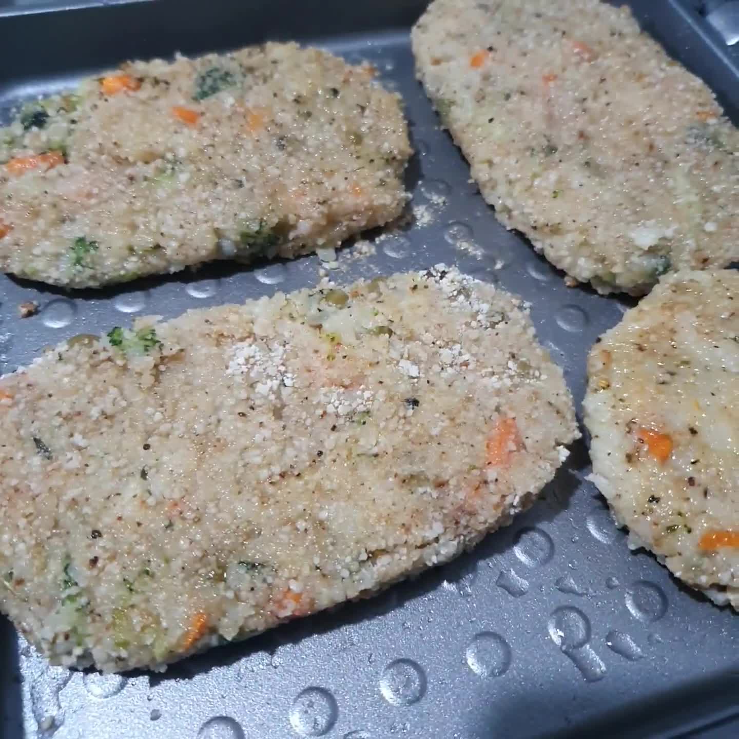 Foto del paso 3 de la receta: 🍚🥦🥕 Milanesas de arroz y vegetales 🍚 🥦🥕