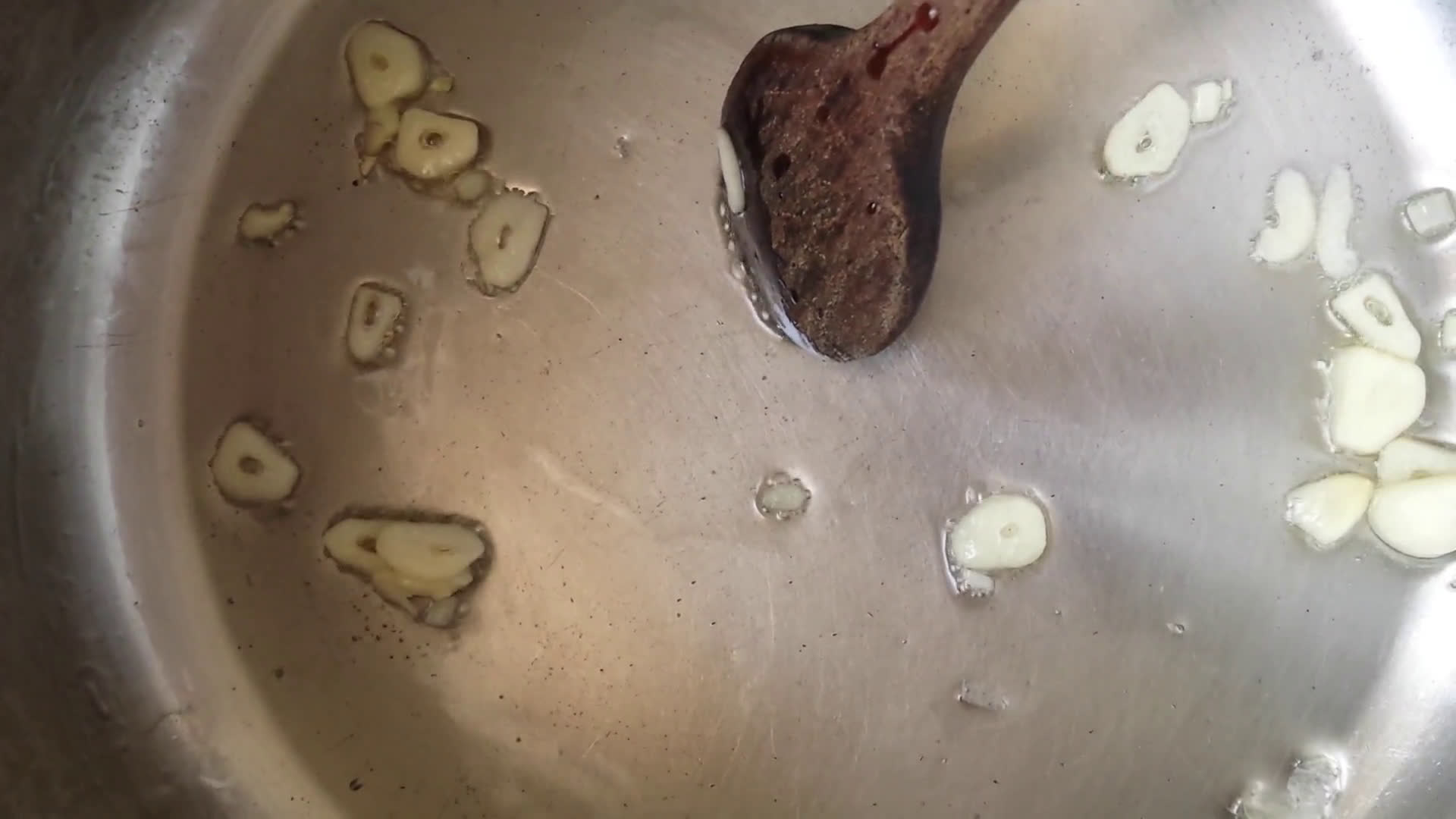 Vaddisznópörkölt nokedlival és döglesztett salátával 😊 recept fázis 5 fotója