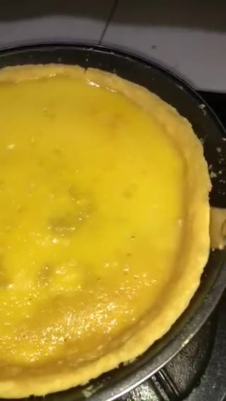 Foto langkah ke 5 dari resep Pie Susu Teflon.